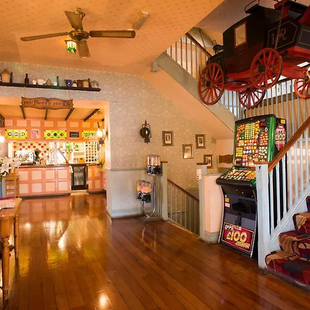 The Highwayman Inn-2